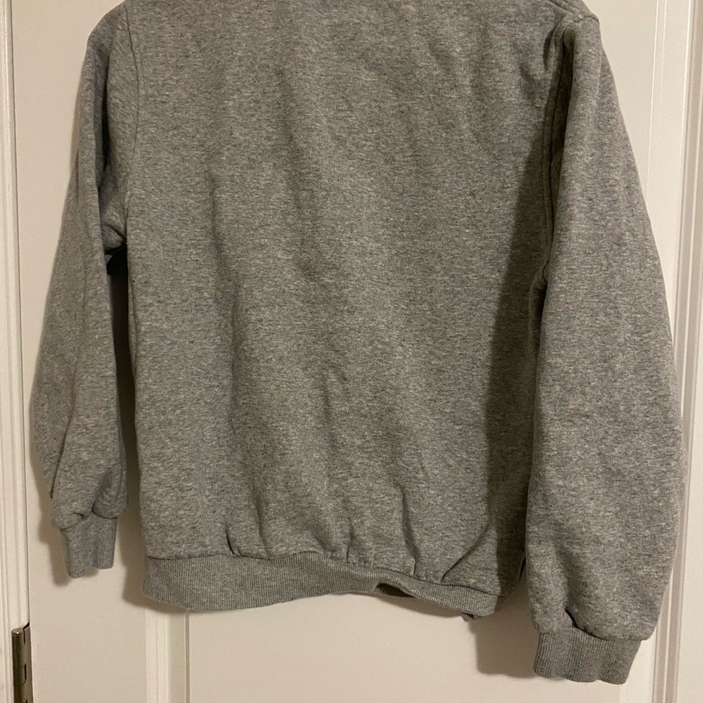 Nike youth Gray Sweater - Picture 4 of 4